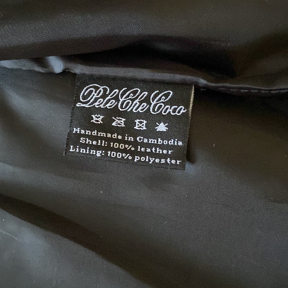 Black leather biker jacket with sheepskin collar - Picture 8 of 8